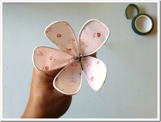 :  flower-tutorial-13_thumb2.jpg
: 706
:  52.0 