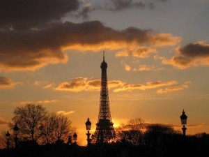 :  eiffel-tower-3-300x225.jpg
: 10000
:  15.5 