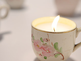 :  8712_tazas_con_velas.jpg
: 2341
:  12.8 