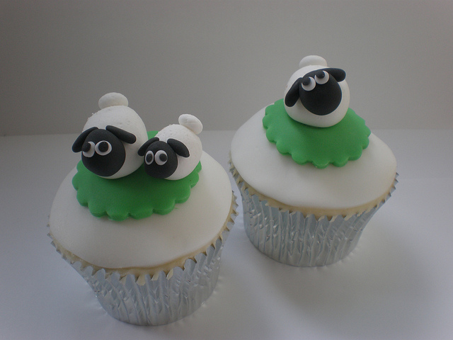 :  Sheep-Cupcakes.jpg
: 1190
:  102.2 
